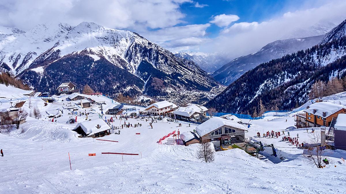 COURMAYEUR-highlifeplus_1051063508