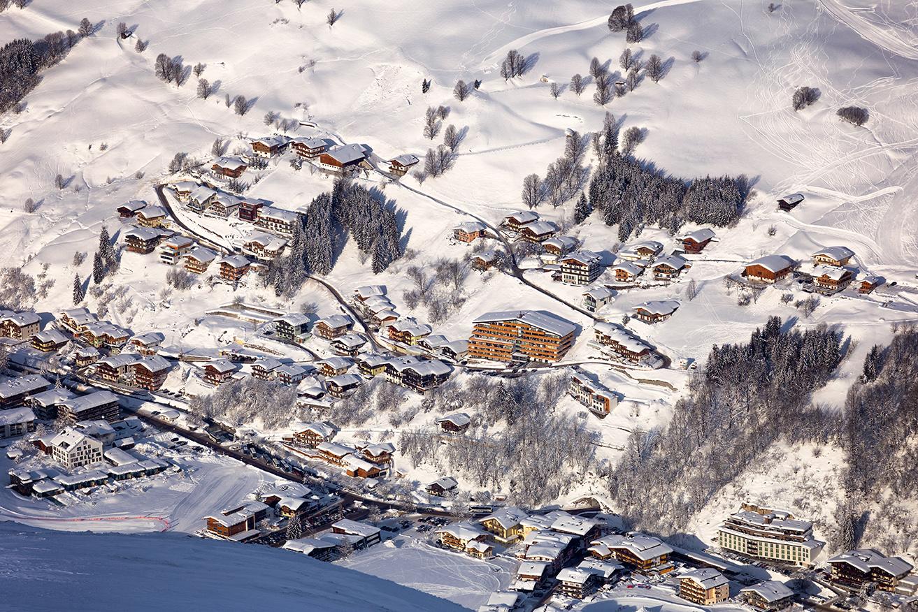 Ski,Resort,Saalbach-hinterglemm,Leogang,Fieberbrunn,(austria),,Aerial,View