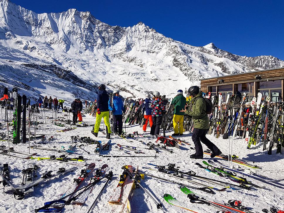 Saas,Fee,,Switzerland,-,February,18,2020:,Skiers,Take,A