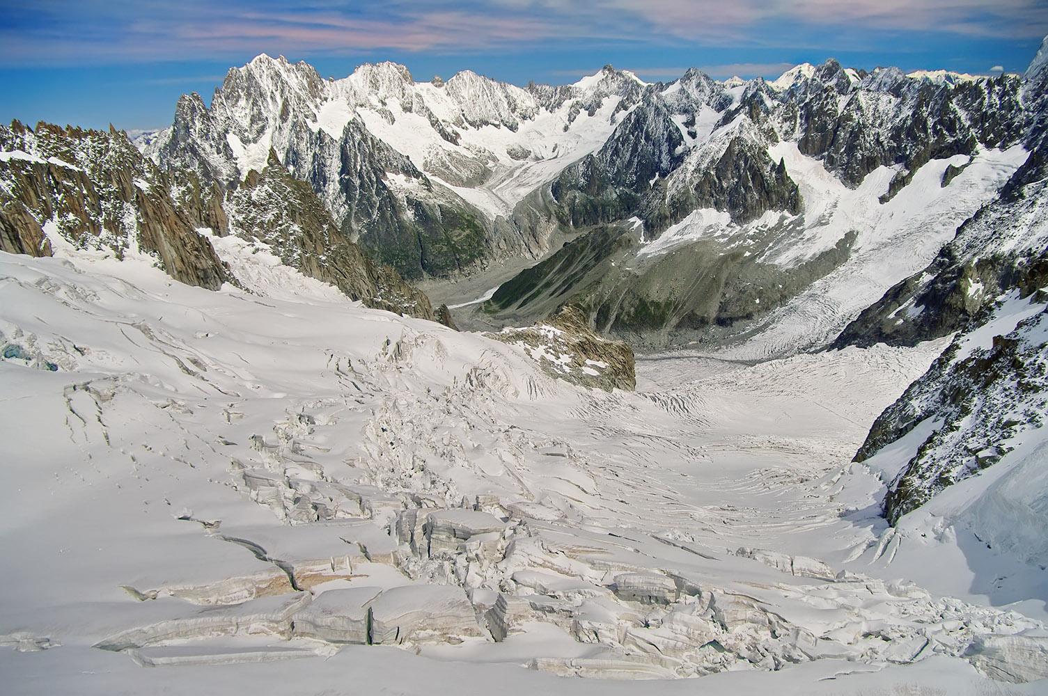 Winter,Landscape,In,Alps,Mountains.,Snow,And,Sun,In,Valley